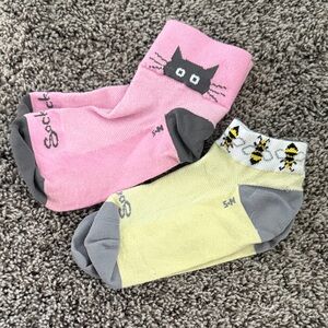 Sock Guy Ankle Socks Cat and Bee